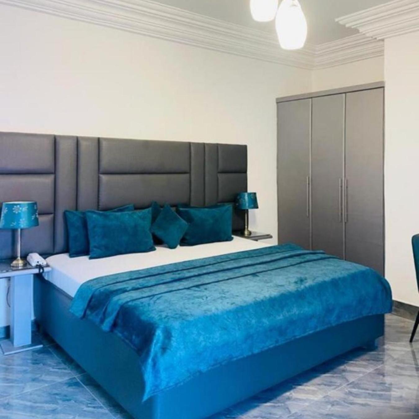 Perriman Hotel Kokrobite エクステリア 写真